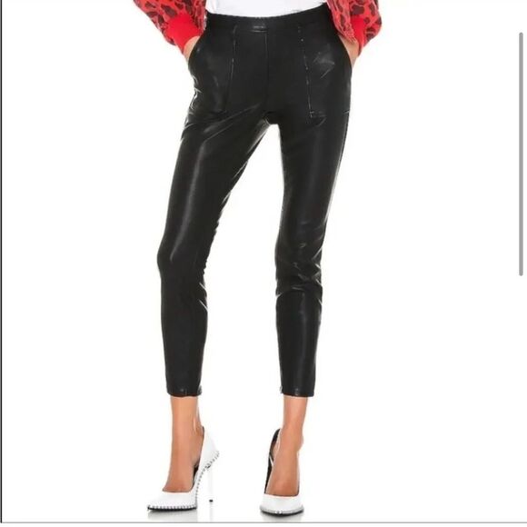 NEW Blank NYC Vegan Leather Pants
Black Moto Ankle Zipper The Bond Size 25 - Picture 10 of 10